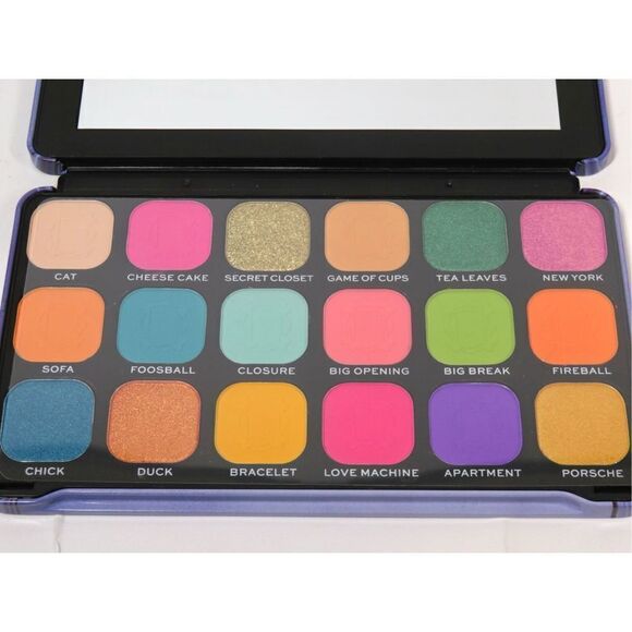 Revolution X Friends Forever Flawless Eyeshadow Palette We Were On A Break NIB - Picture 3 of 5